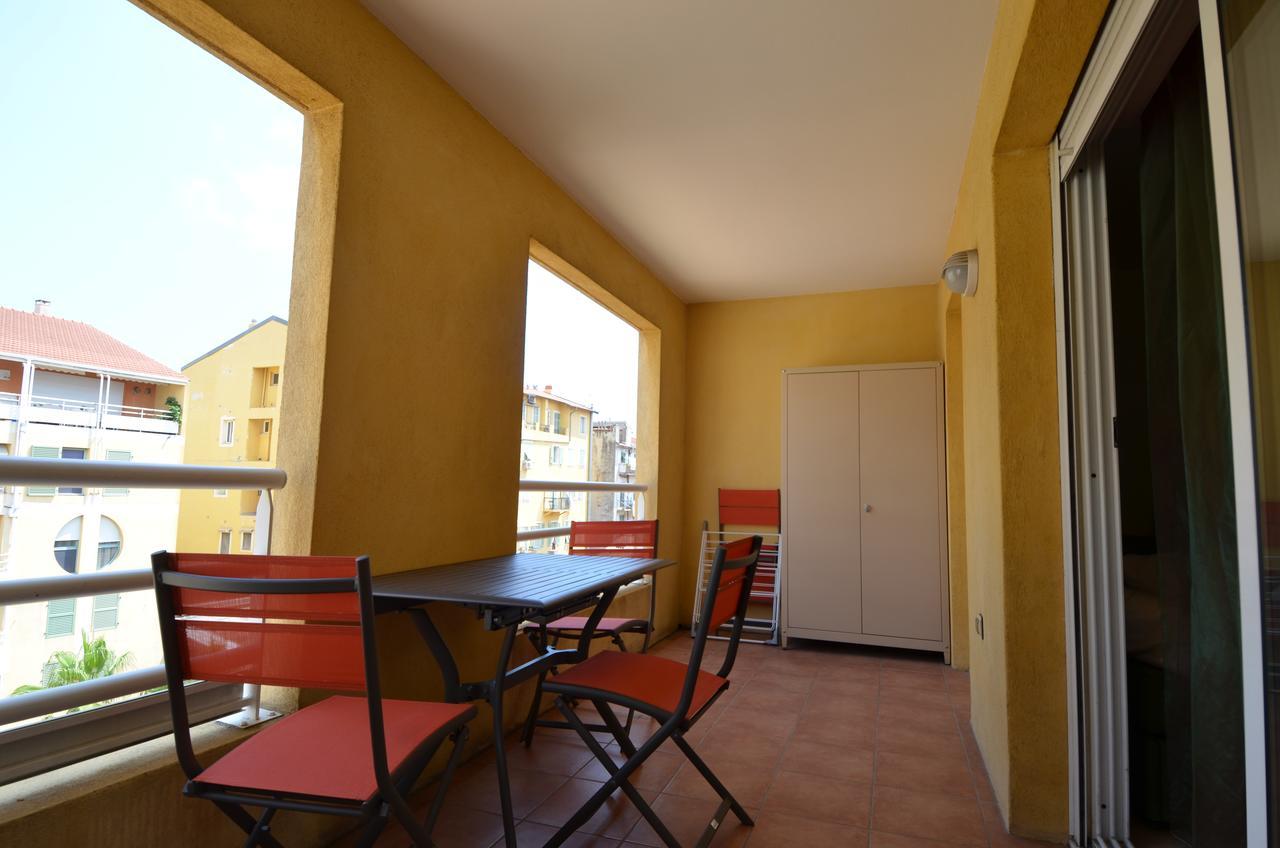 Appartement 3 Personnes Avec Coin Nuit Avec Terrasse Et Parking Quartier Du Port De Nice Ngoại thất bức ảnh