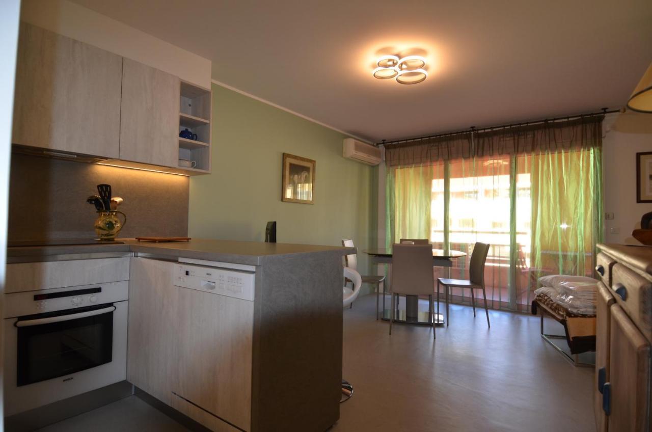 Appartement 3 Personnes Avec Coin Nuit Avec Terrasse Et Parking Quartier Du Port De Nice Ngoại thất bức ảnh